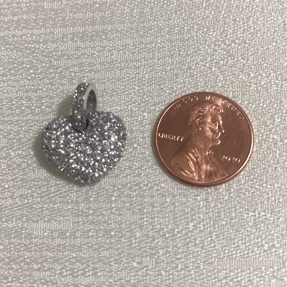 925 Sterling Silver Necklace w Heart Shape CZ Pendant - Picture 3 of 8